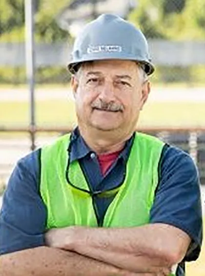 Chris Melahris, Shop Assistant